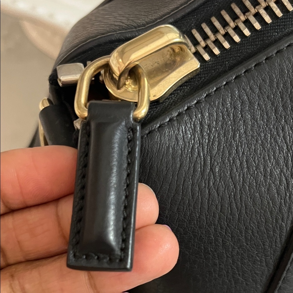 Givenchy Antigona Black Leather Satchel - large - Picture 3 of 13